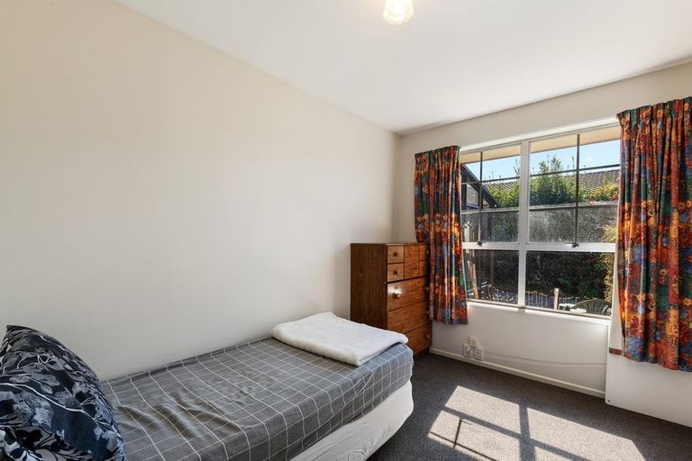 Photo of property in 17 Resolution Place, Bryndwr, Christchurch, 8053