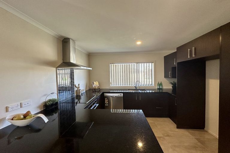 Photo of property in 16 Charlotte Crescent, Dinsdale, Hamilton, 3204