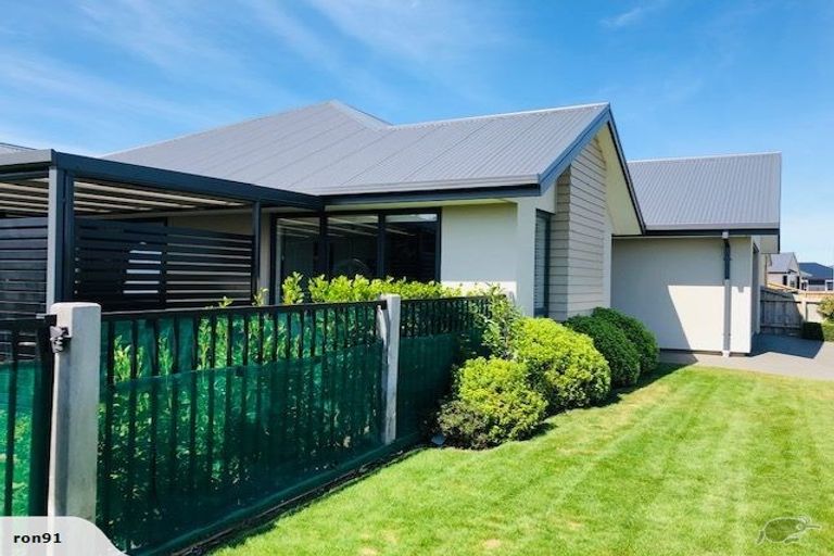 Photo of property in 18 Rosewood Drive, Amberley, 7410