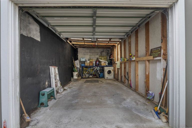 Photo of property in 2/87 Brougham Street, New Plymouth, 4310