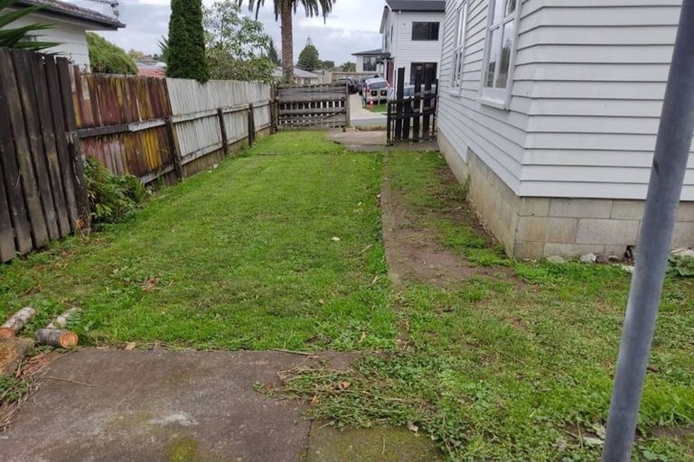 Photo of property in 31 Hobart Crescent, Wattle Downs, Auckland, 2103