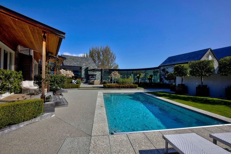 Photo of property in Millbrook Resort, 2 Millvista Lane, Arrowtown, Queenstown, 9371