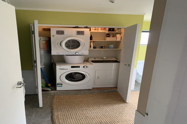 Photo of property in 566n Adelaide Road, Berhampore, Wellington, 6023