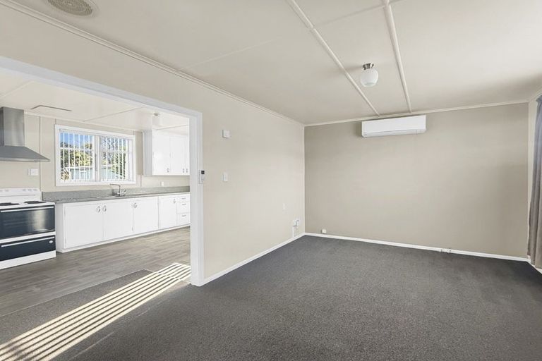 Photo of property in 16 Girvan Place, Tokoroa, 3420
