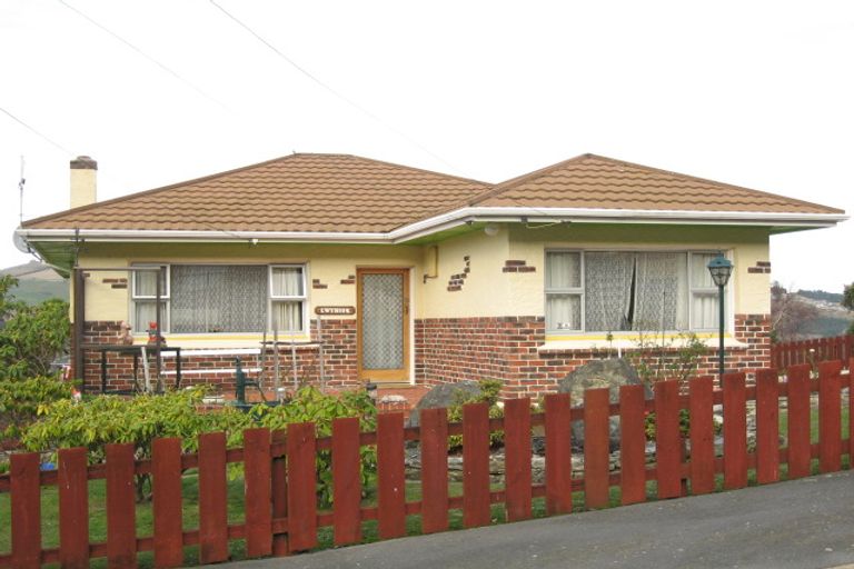 Photo of property in 12 Kowhai Street, Ravensbourne, Dunedin, 9022