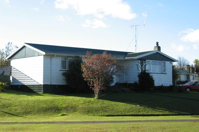 Photo of property in 186 Balmoral Drive, Tokoroa, 3420