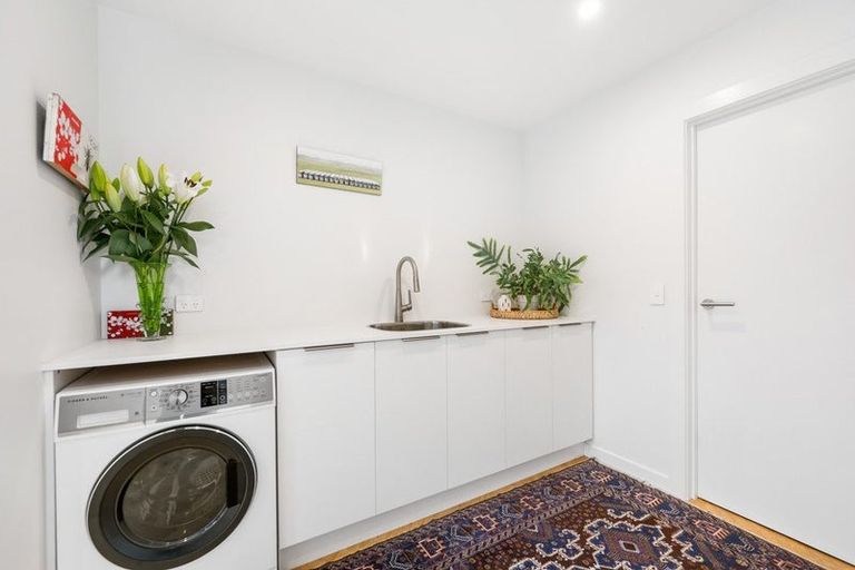 Photo of property in 112 Hall Road, Bannockburn, Cromwell, 9384