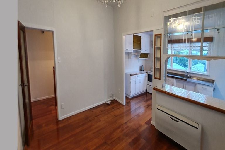 Photo of property in 42 Waipapa Road, Hataitai, Wellington, 6021