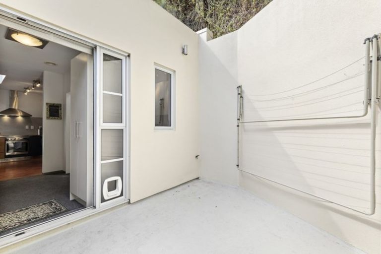 Photo of property in 205 Muritai Road, Eastbourne, Lower Hutt, 5013