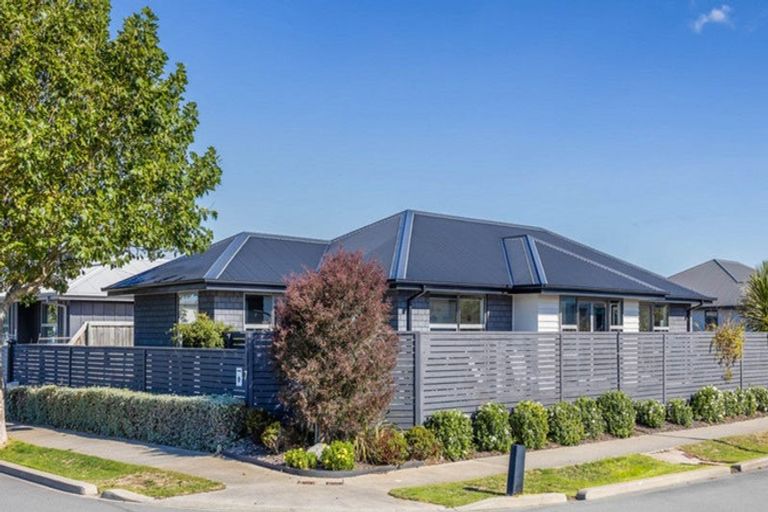 Photo of property in 7 Nga Tupuna Street, Pegasus, 7612