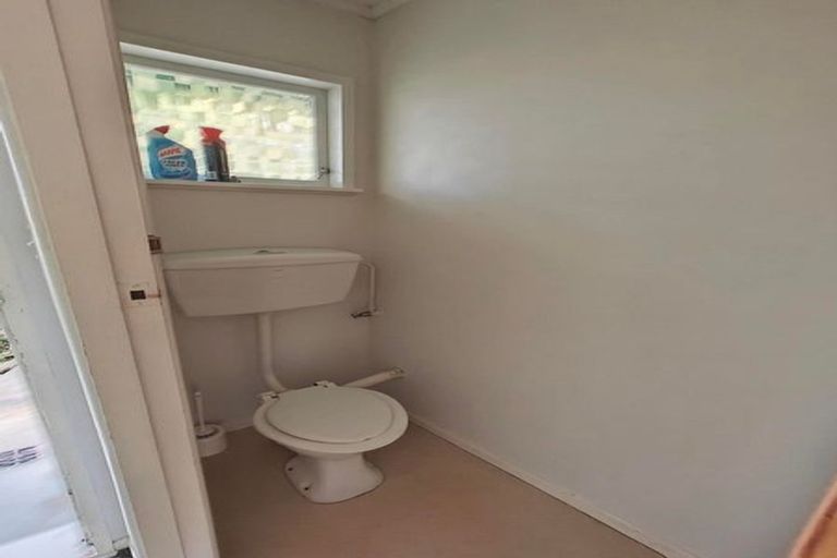 Photo of property in 54 Farnham Street, Mornington, Wellington, 6021