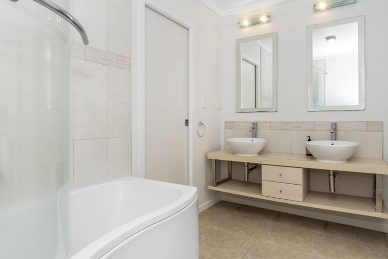 Photo of property in 25 Brinkley Road, Otumoetai, Tauranga, 3110