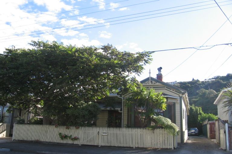 Photo of property in 23 Riddlers Crescent, Petone, Lower Hutt, 5012