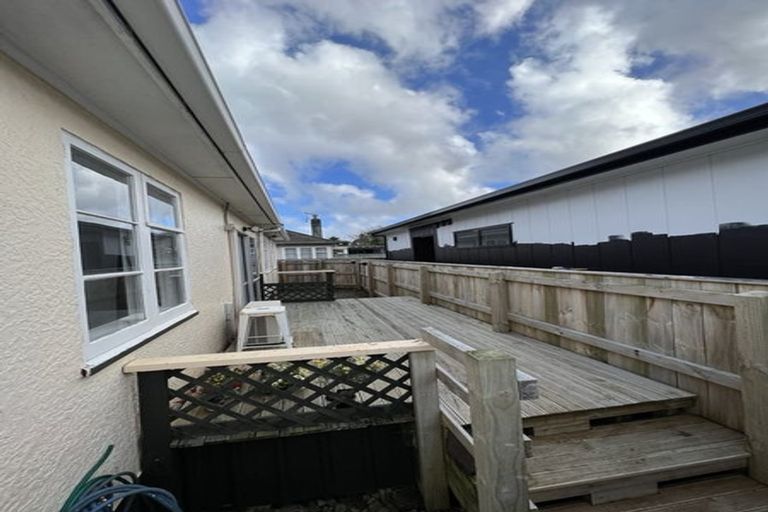 Photo of property in 1319 High Street, Taita, Lower Hutt, 5011