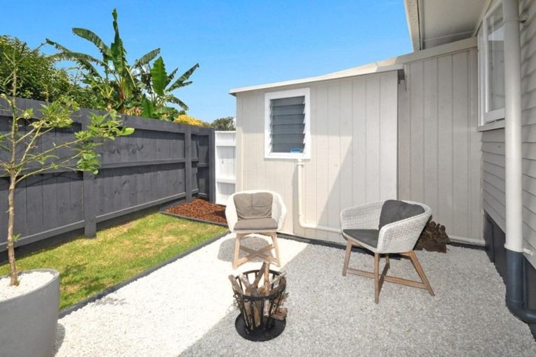 Photo of property in 41b Wallace Road, Mangere Bridge, Auckland, 2022