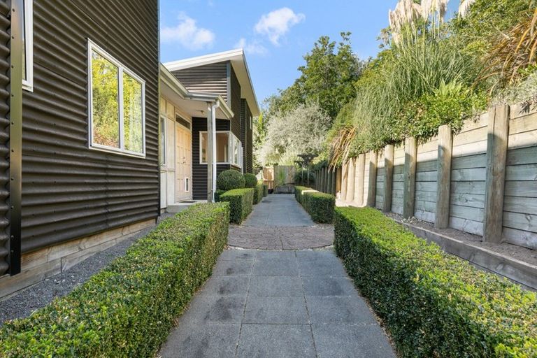 Photo of property in 42 Holcombrooke Lane, Welcome Bay, Tauranga, 3175