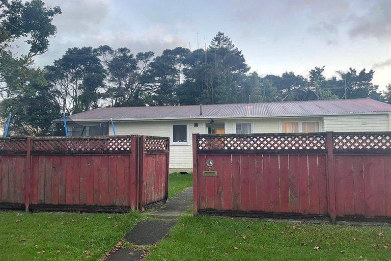Photo of property in 2 Paewai Road, Glen Eden, Auckland, 0602