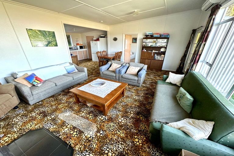 Photo of property in 14 Totara Street, Kaka Point, Balclutha, 9271