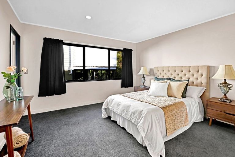 Photo of property in 23 Maratahu Street, Westown, New Plymouth, 4310