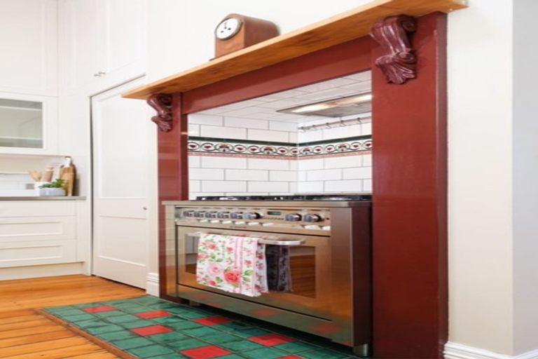 Photo of property in 35 Kilgour Street, Roslyn, Dunedin, 9010