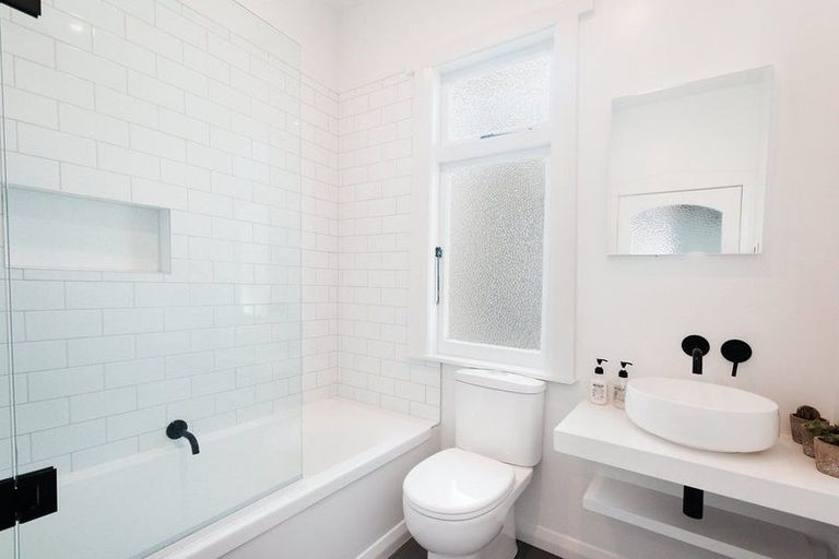 Photo of property in 394 Jackson Street, Petone, Lower Hutt, 5012