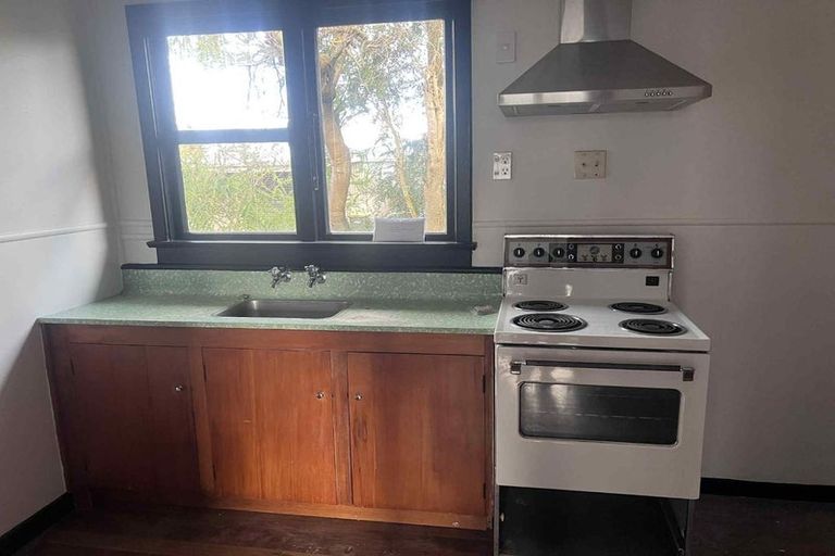 Photo of property in 23 Fraser Street, Waikiwi, Invercargill, 9810