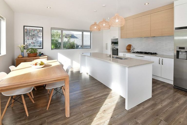 Photo of property in 33 Kaipuke Crescent, Gulf Harbour, Whangaparaoa, 0930