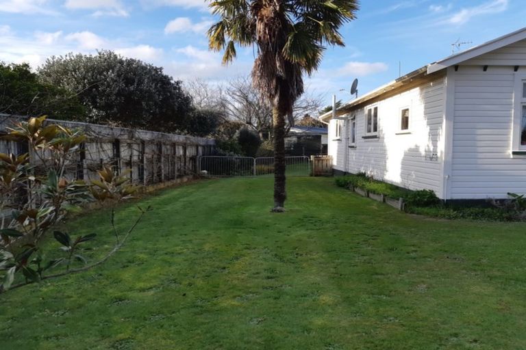 Photo of property in 40 Costley Street, Carterton, 5713