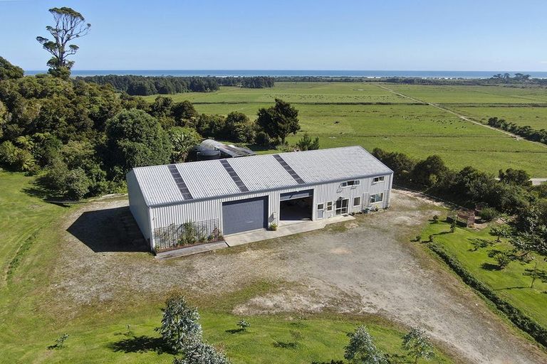 Photo of property in 49 Kongahu Swamp Road, Karamea, 7893