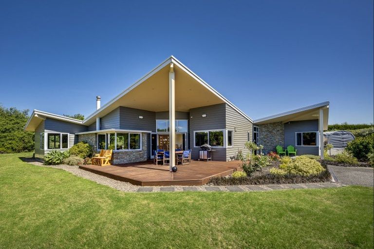 Photo of property in 18 Scarrott Road, Bay View, Napier, 4104