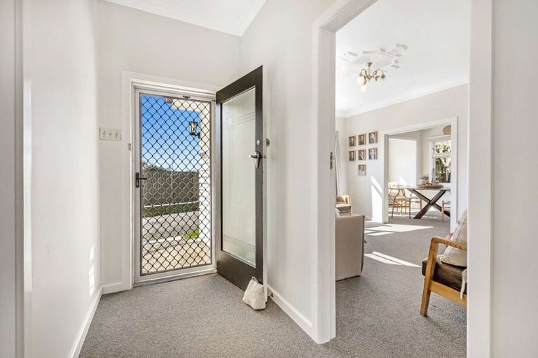 Photo of property in 221 Saint Leonards Avenue, Saint Leonards, Hastings, 4120