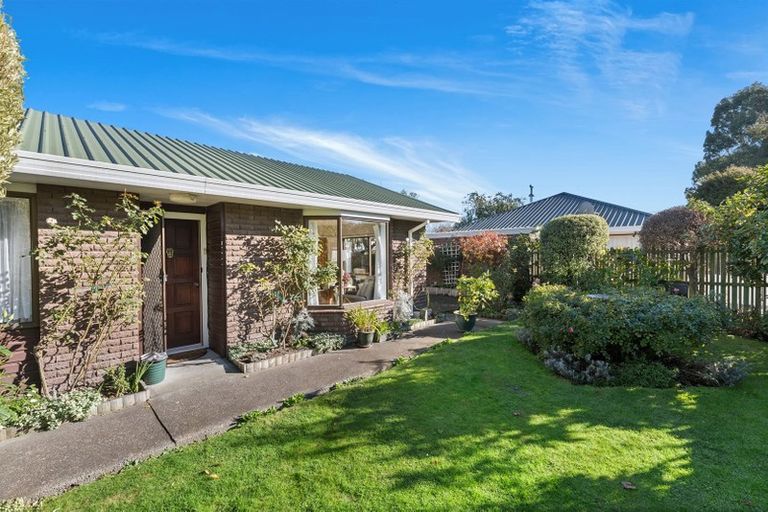 Photo of property in 2/68 Somerfield Street, Somerfield, Christchurch, 8024