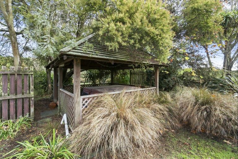 Photo of property in 978 Weedons Ross Road, West Melton, Christchurch, 7671