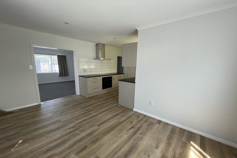 Photo of property in 64 Dover Road, Wainuiomata, Lower Hutt, 5014