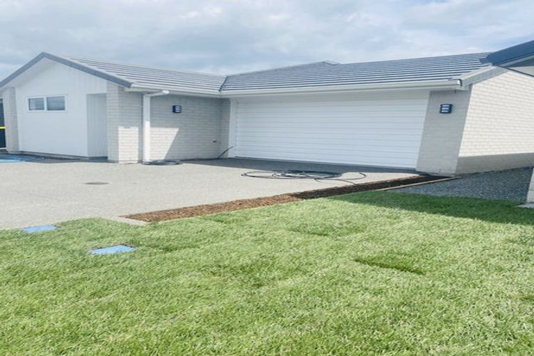 Photo of property in 11 Apostle Mews, Papamoa, 3118
