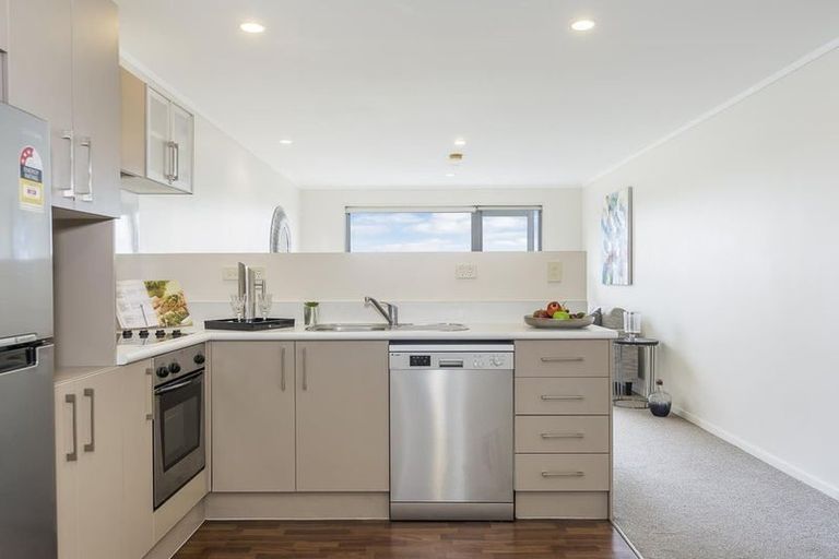 Photo of property in 325/26 Morningside Drive, Morningside, Auckland, 1025