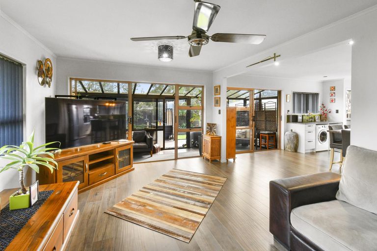 Photo of property in 127 West Street, Pukekohe, 2120