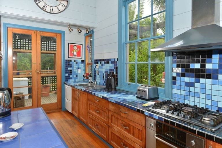 Photo of property in 305 Whananaki Road North, Opuawhanga, Hikurangi, 0181