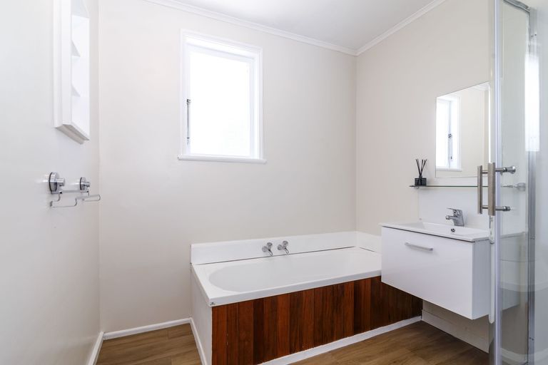 Photo of property in 2a Manuka Crescent, Hillcrest, Rotorua, 3015