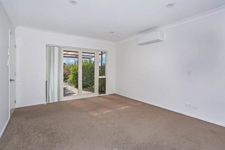 Photo of property in 6 Waione Court, Takanini, 2112