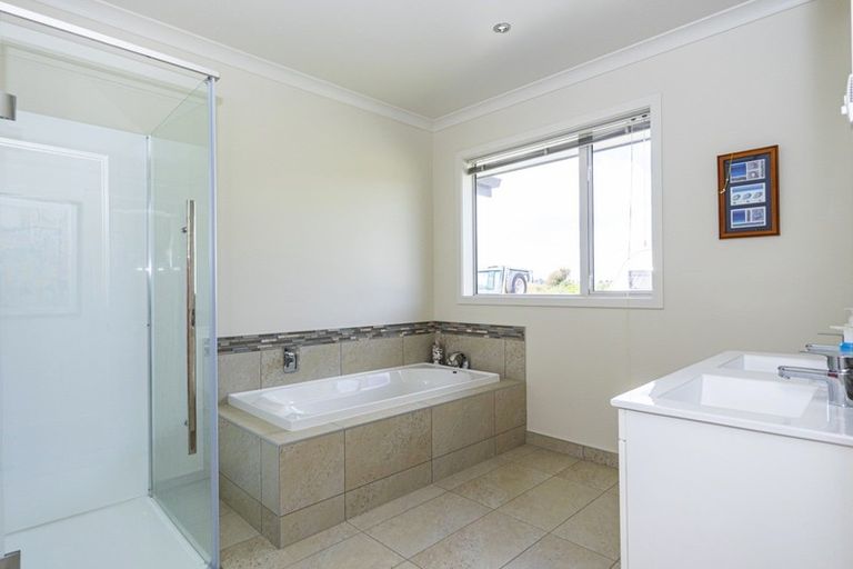 Photo of property in 1153 Rolling Ridges Road, Levels Valley, Timaru, 7975