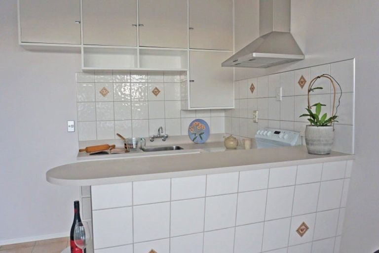 Photo of property in 72f Queen Street West, Levin, 5510