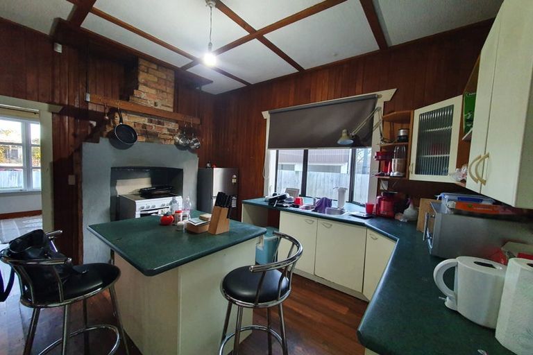 Photo of property in 25 Busby Street, Blockhouse Bay, Auckland, 0600