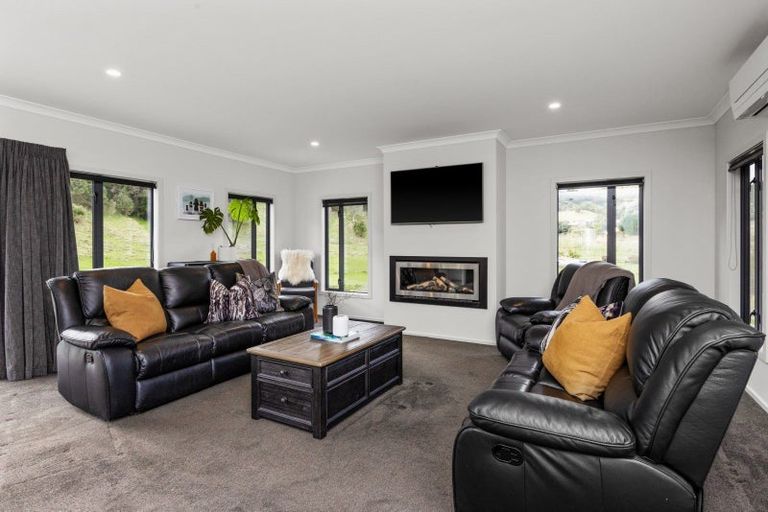 Photo of property in 16 Seafield Road, Eskdale, Napier, 4182