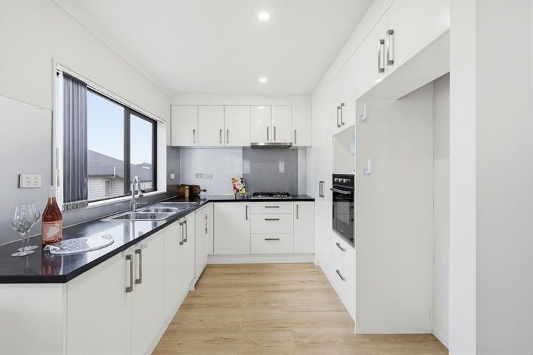 Photo of property in 5b James Laurie Street, Henderson, Auckland, 0612