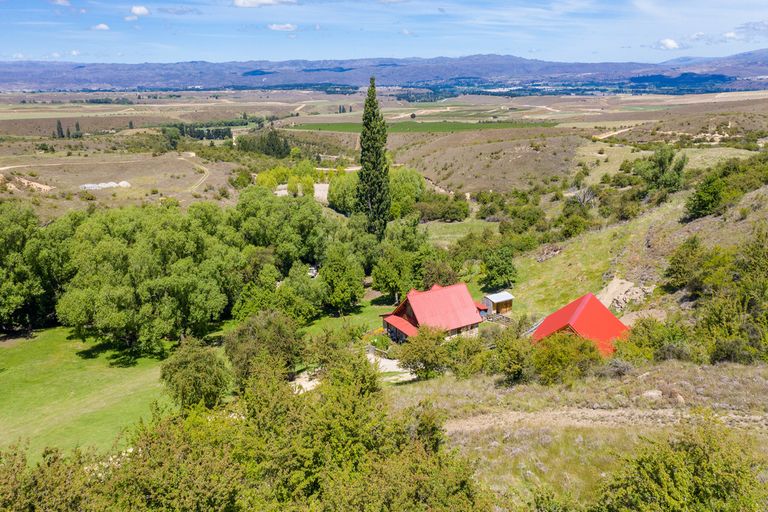 Photo of property in 443a Waikerikeri Vly Road, Waikerikeri, Alexandra, 9391