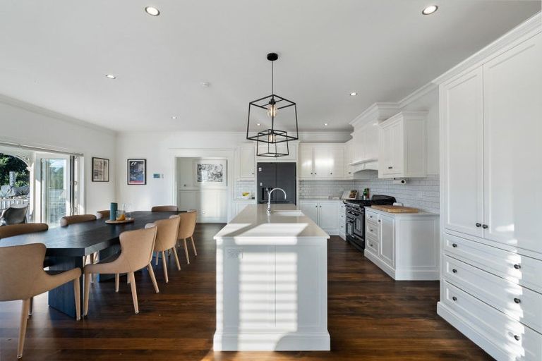 Photo of property in 7 George Street, Riverhead, 0820