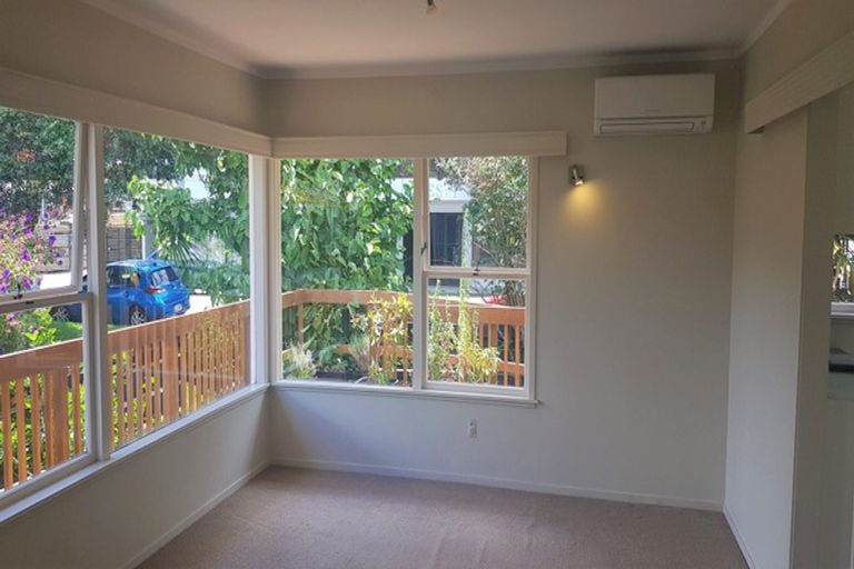 Photo of property in 1/24 Bute Road, Browns Bay, Auckland, 0630