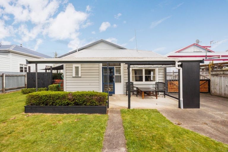 Photo of property in 33 Fitzroy Street, Terrace End, Palmerston North, 4410