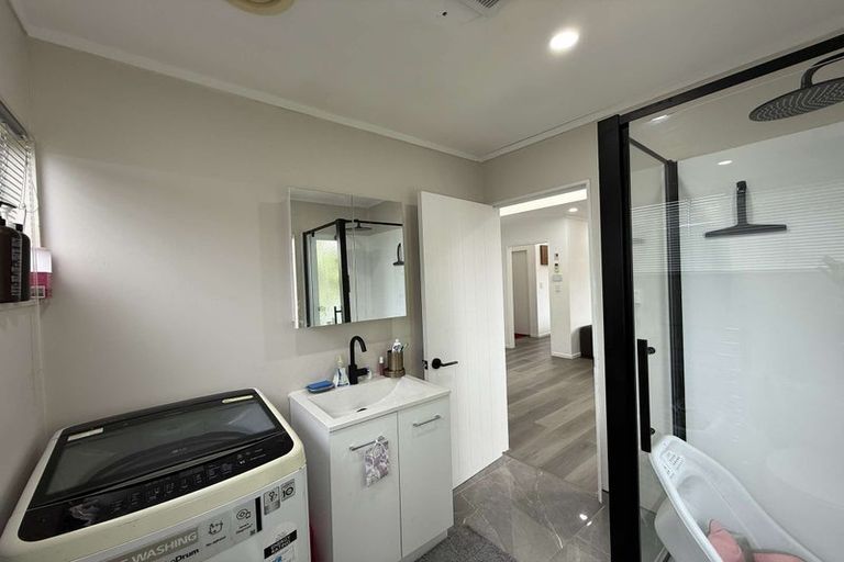 Photo of property in 9 Iona Place, Papakowhai, Porirua, 5024